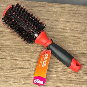 🐼 3/$25 Wigo Europe Mixed Boar Round Hair Brush